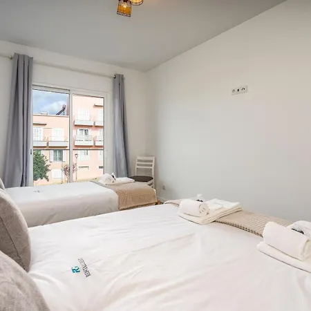 Comfort And Rooftop Pool #1964