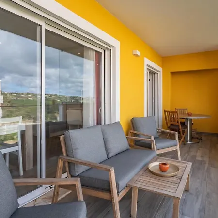 Comfort And Rooftop Pool #1964 * Lagos