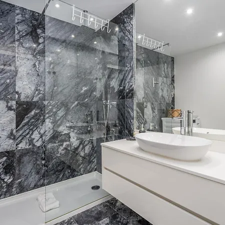 Apartment Comfort And Rooftop Pool #1964 Lagos